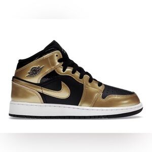 Jordan 1 Mid SE
Metallic Gold Black (GS)